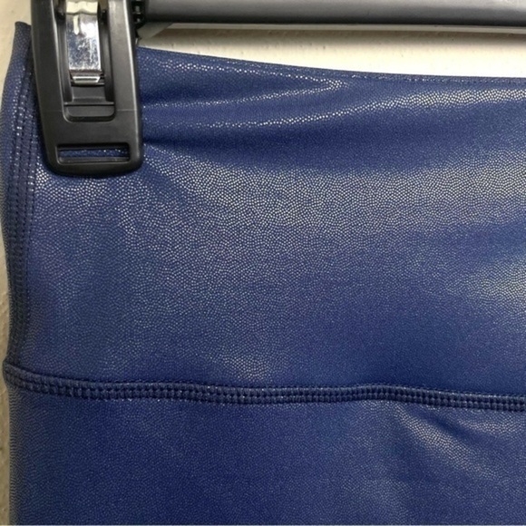 Navy Metallic Plus Light n Tight Hi-rise 7/8 24" - Picture 7 of 9